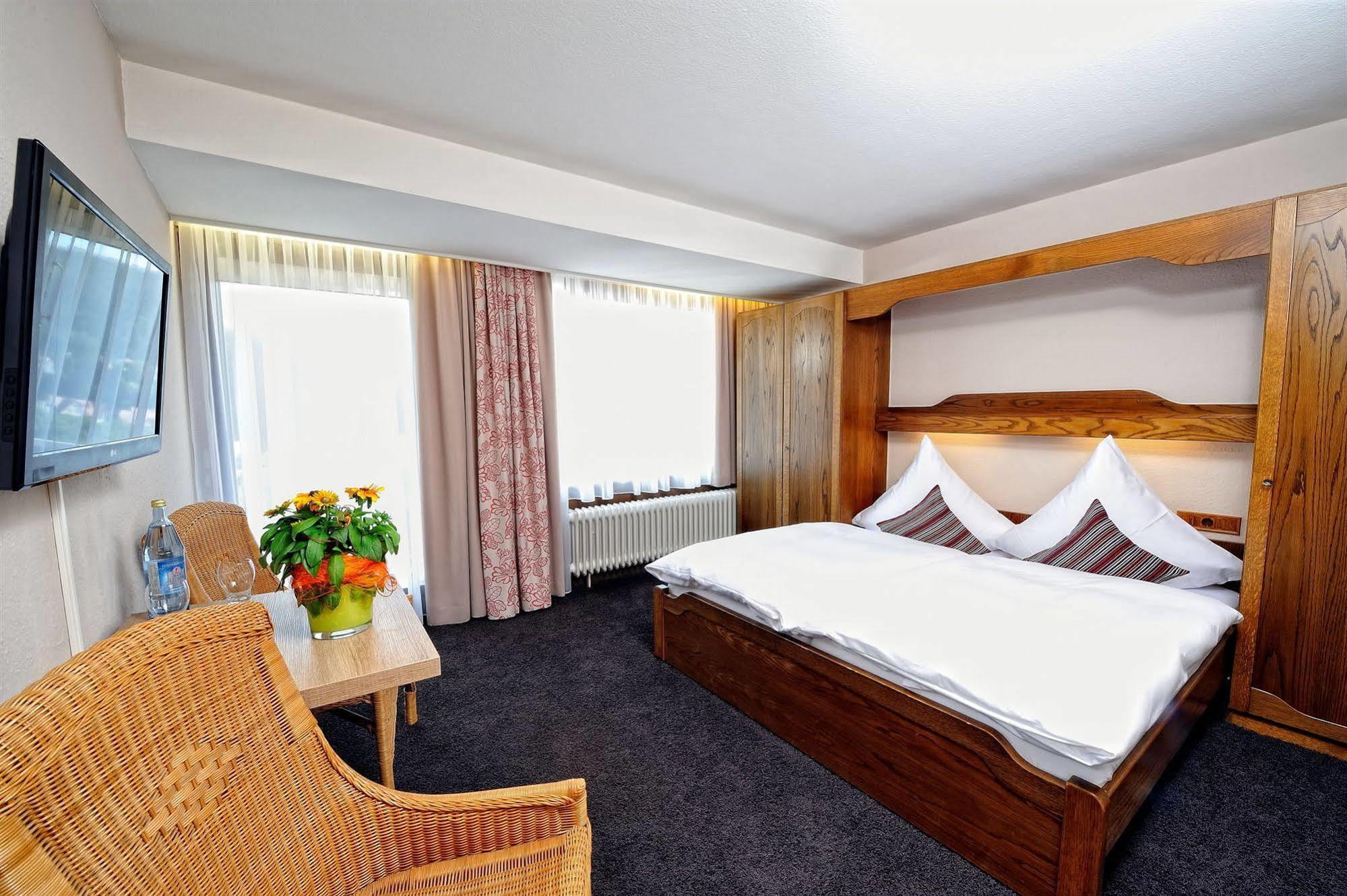 Hotel Am Bad-Wald Bad Liebenzell Zewnętrze zdjęcie